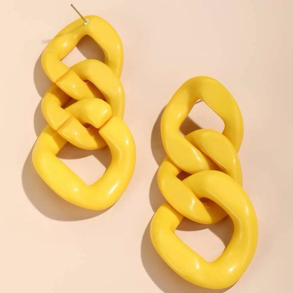 Acrylic Yellow Chain Earrings - Picture 4 of 5